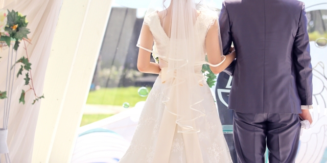 婚活中、憧れの結婚式のイメージ写真